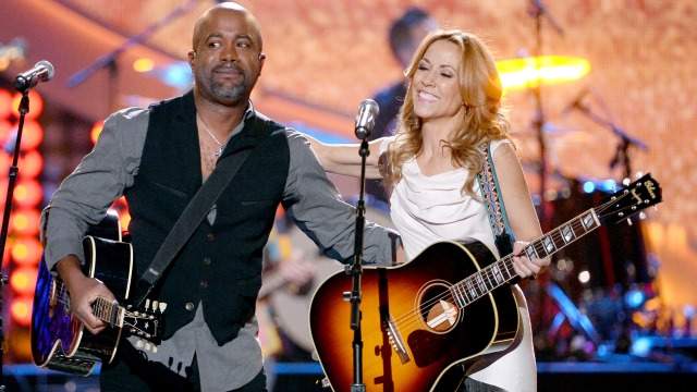 American Country Awards 2013, American Country Awards Sheryl Crow, American Country Awards Darius Rucker, American Country Awards 2013 Sheryl Crow Performance, Sheryl Crow & Darius Rucker Duet ACAs, Sheryl Crow ACAs 2013, Darius Rucker ACAs 2013
