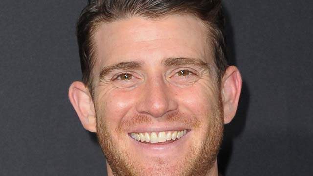 Jamie Chung Engaged, Jamie Chung Fiance Bryan Greenberg, Bryan Greenberg Fiancee Jamie Chung, Jamie Chung Engagement Ring, Bryan Greenberg Engaged, Jamie Chung Engaged, Bryan Greenberg Photos, Bryan Greenberg Pics, Bryan Greenberg Music