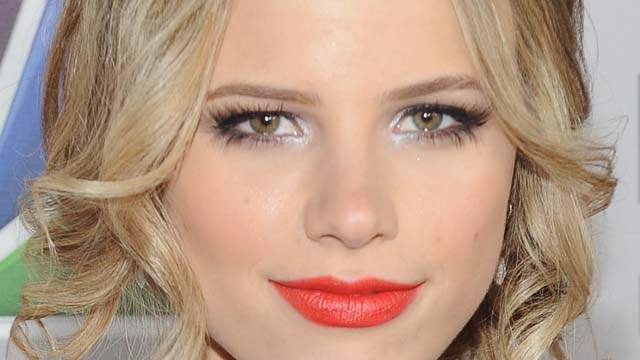 Halston Sage, Zac Efron's Girlfriend Halston Sage, Halston Sage Photos, Halston Sage Pics, Halston Sage Hot, Halston Sage Sexy, Zac Efron Dating Halston Sage