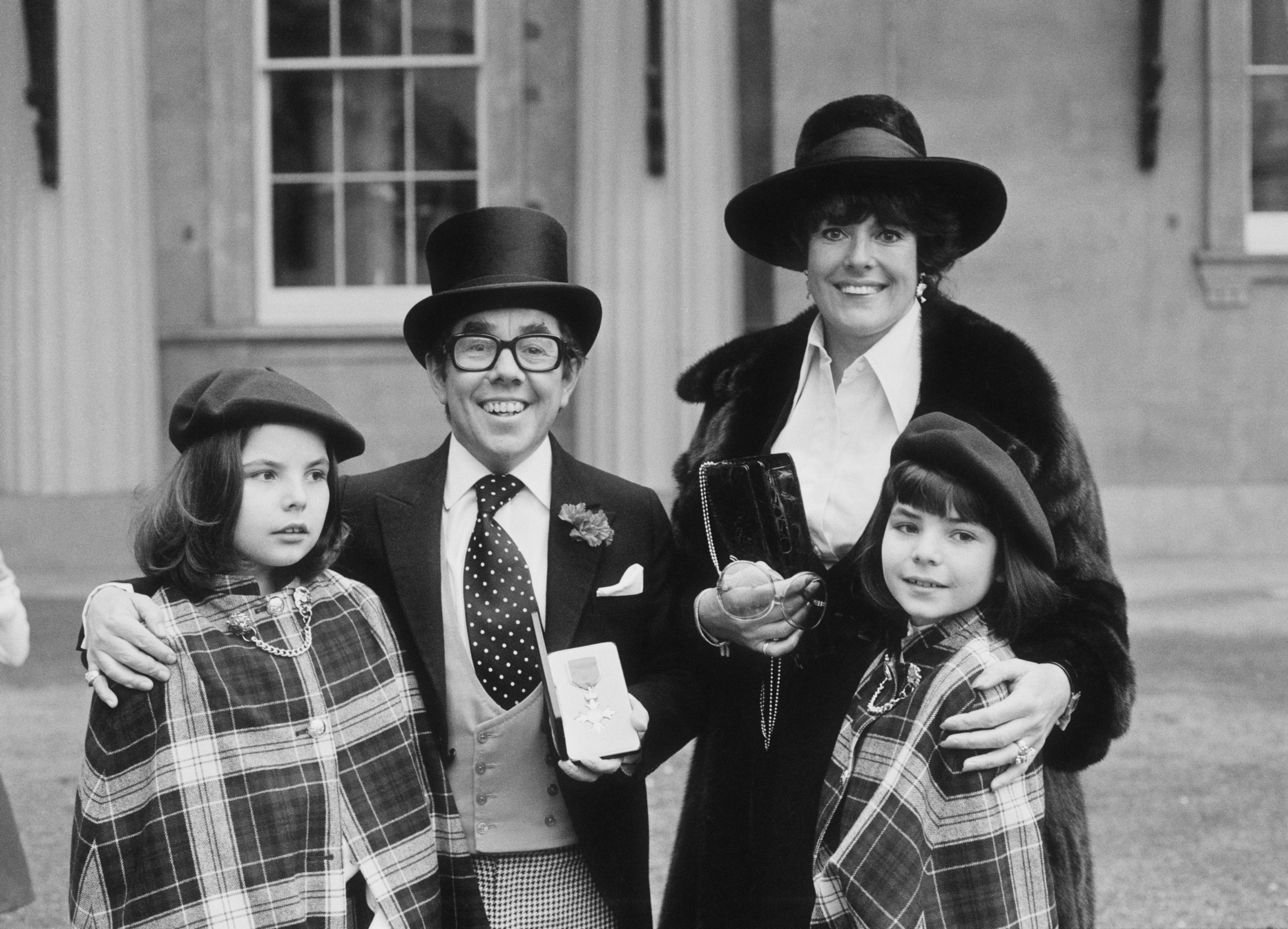 Ronnie Corbett Daughters