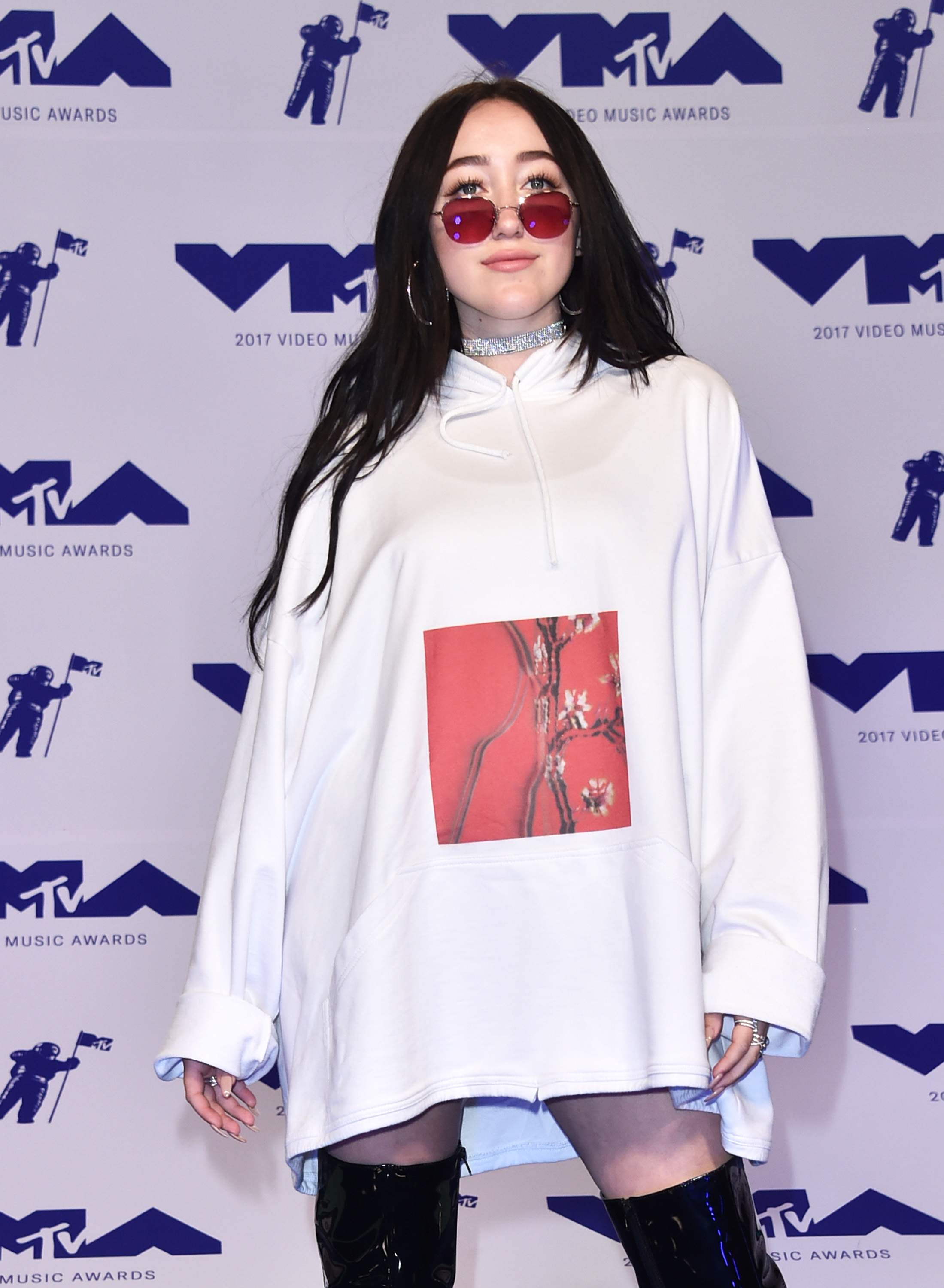 Noah Cyrus VMAs, VMAs 2017, MTV VMAs 2017, VMAs 2017 Red Carpet, VMAs Best Dressed 2017, VMAs Worst Dressed Photos, VMAs 2017 Red Carpet Photos, MTV VMAs 2017 Red Carpet Pics