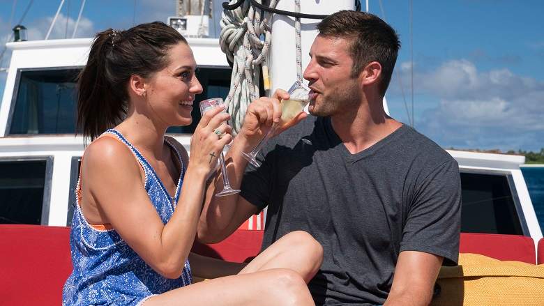 Becca Kufrin Engaged Garrett Yrigoyen