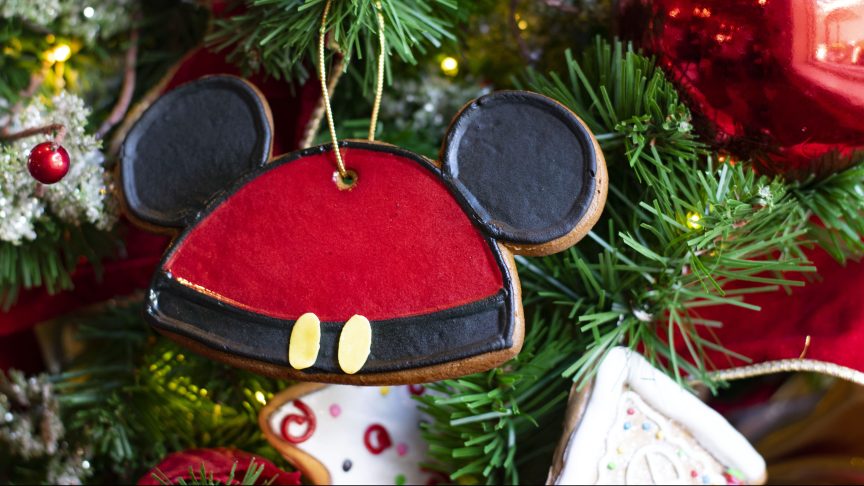 Disney Springs Holiday