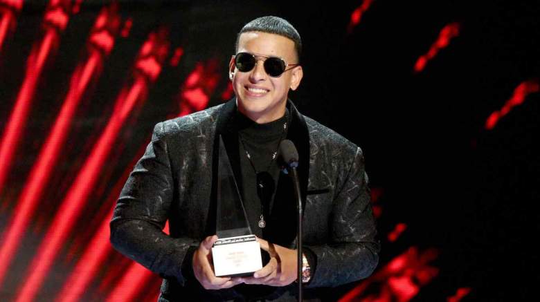 Daddy Yankee accepts an award at the 2018 Latin Amas