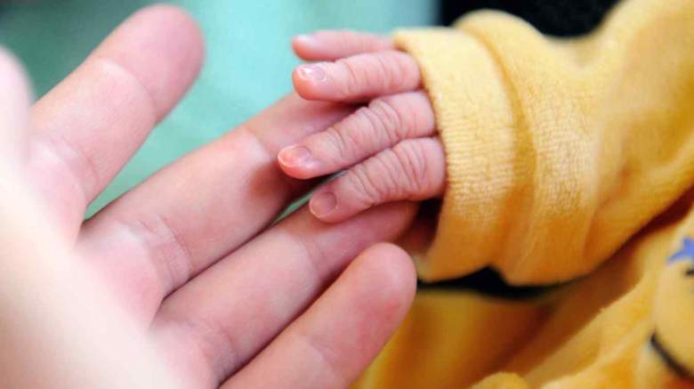 baby hand