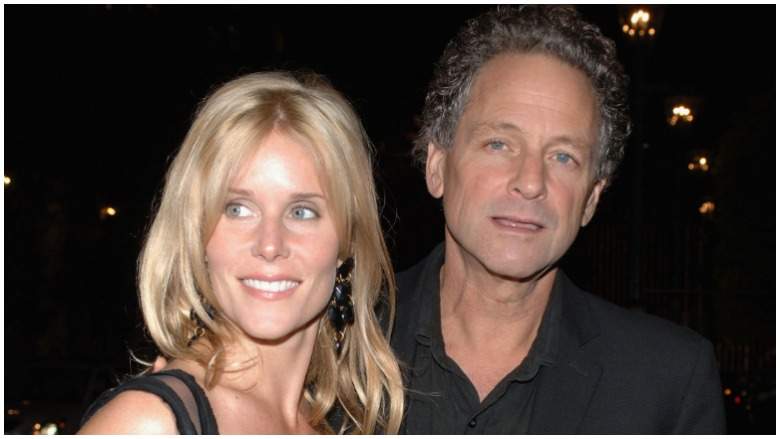 Lindsey Buckingham (R) and his wife Kristen