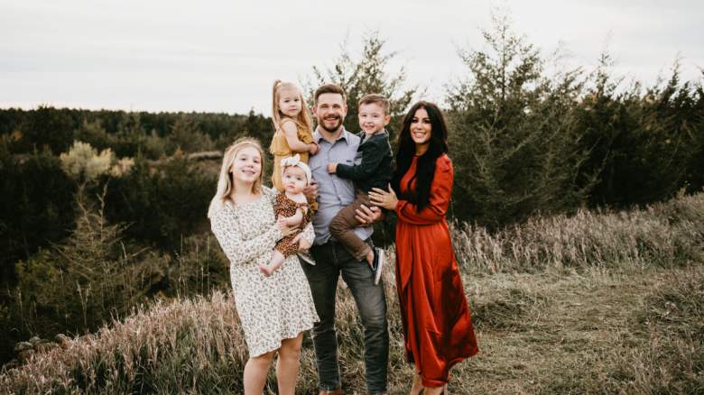 Chelsea Houska and family