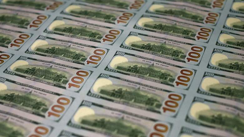 $100 bills