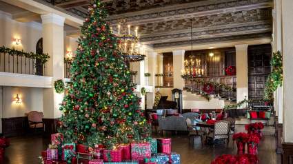 Hallmark Executive Hints at Changes to This Year’s Christmas Movies
