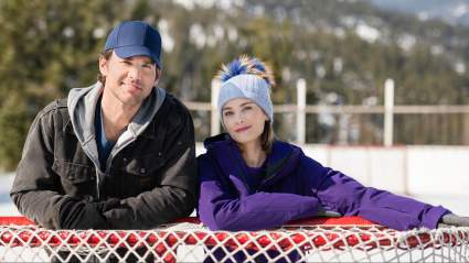 ‘Checkin’ It Twice’ Behind-the-Scenes: Filming Locations & Cast Stories