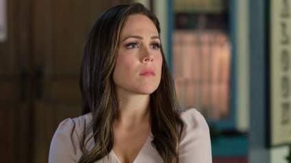 ‘When Calls the Heart’ Director Explains Why Elizabeth Made Her Controversial Choice
