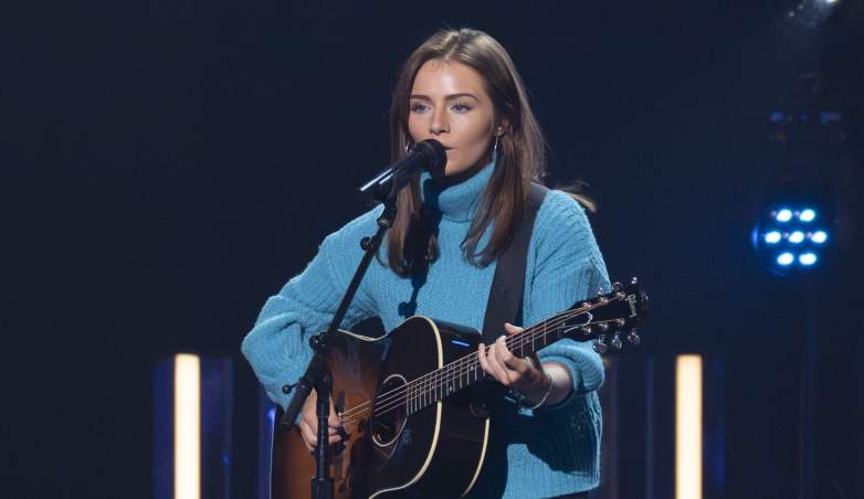 Singer-songwriter Emmy Russell