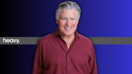 Hallmark Star Longs to ‘Turn Back Time’ & See Treat Williams Again