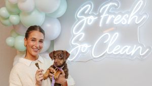 Amanda Batula and her dog.