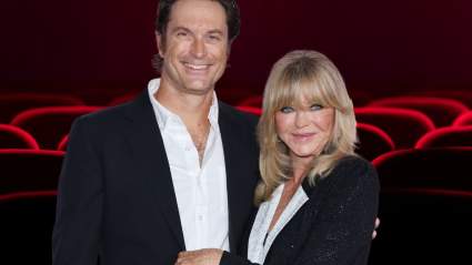 Oliver Hudson Opens Up About His Mom, Goldie Hawn