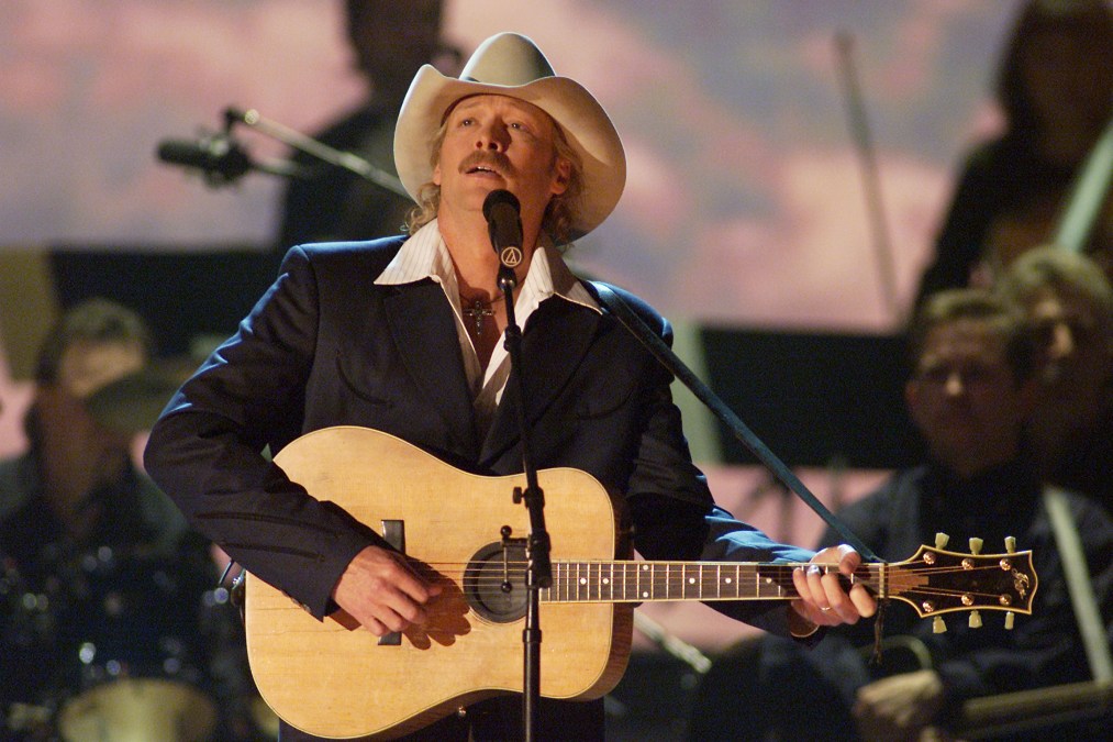 Alan Jackson playing guitar