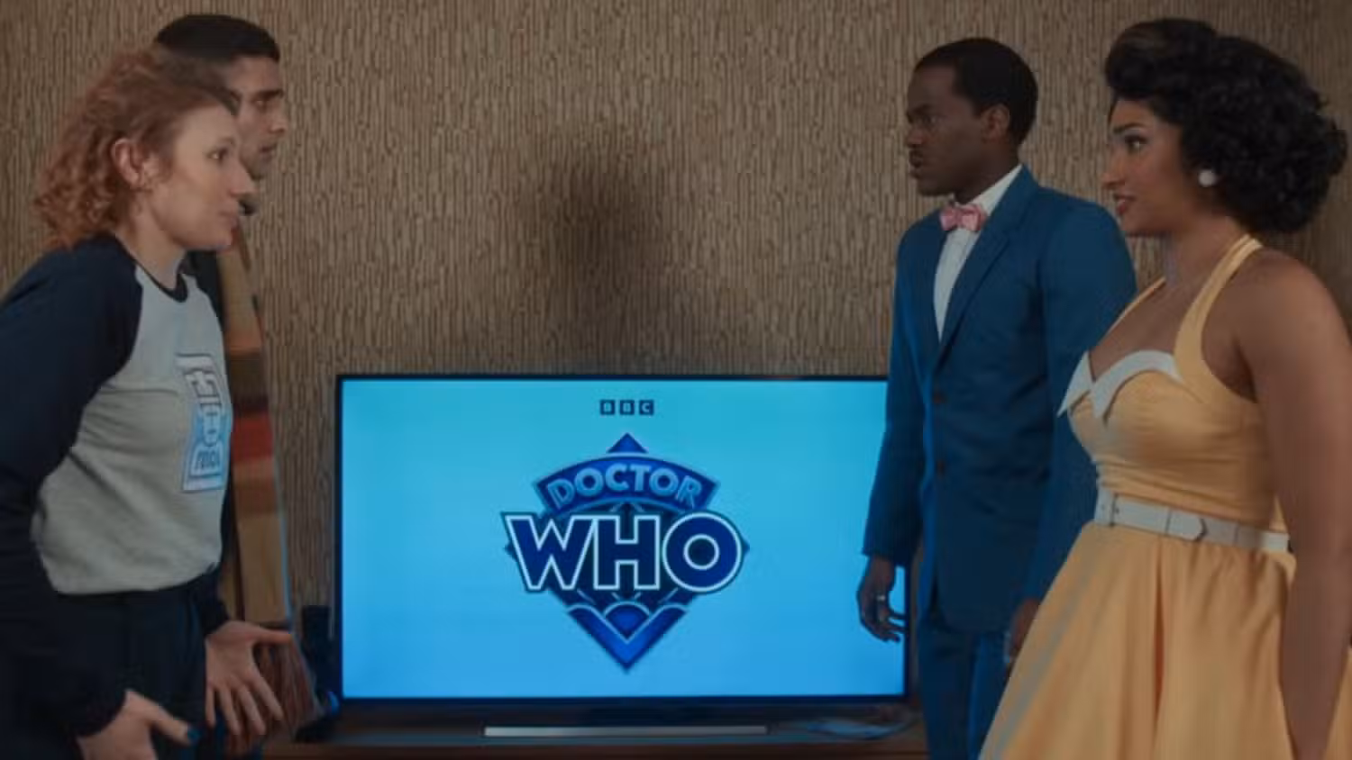 Meta Fan Characters in "Lux" Episode of "Doctor Who"