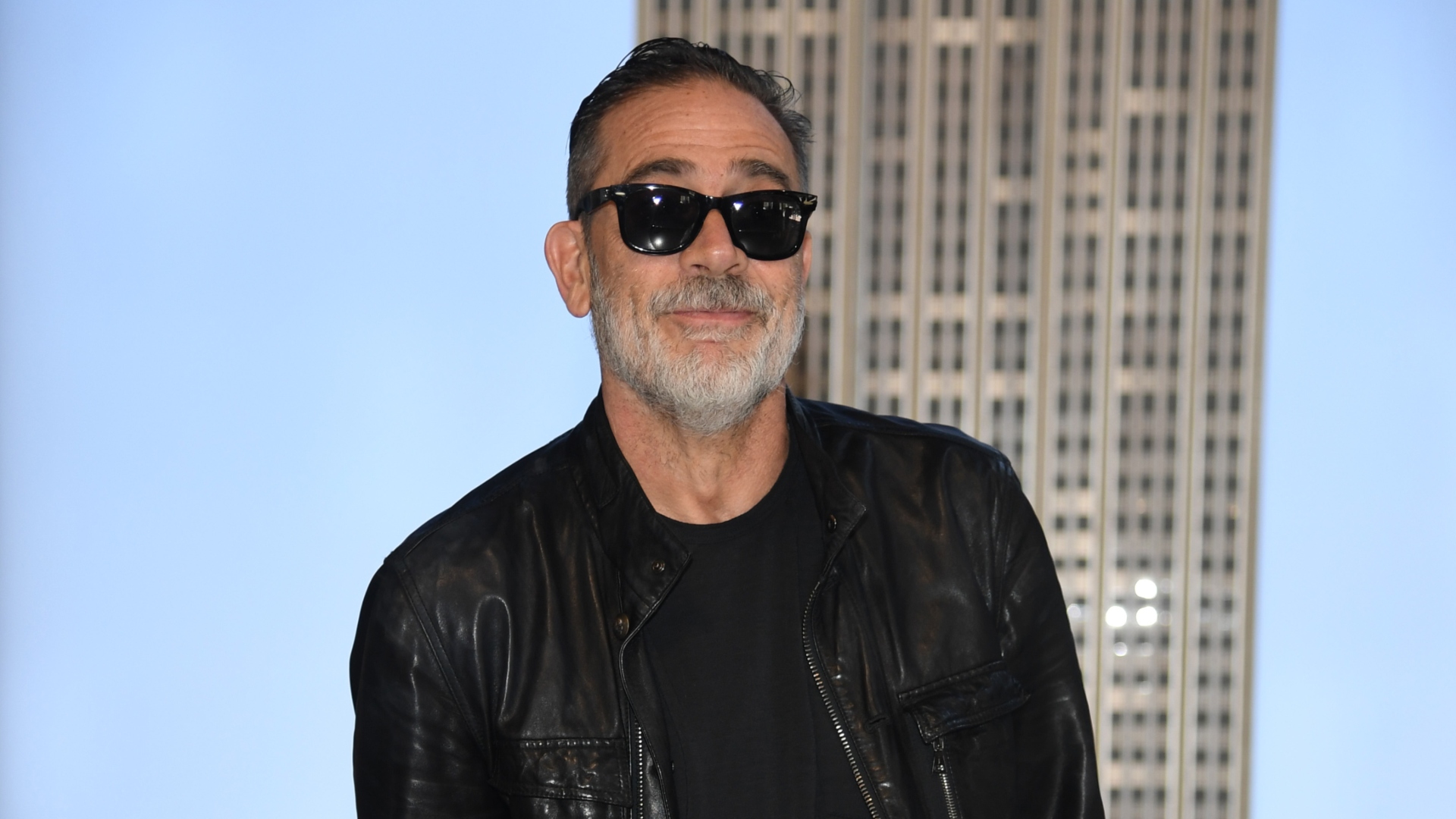 Jeffrey Dean Morgan wearing sunglasses