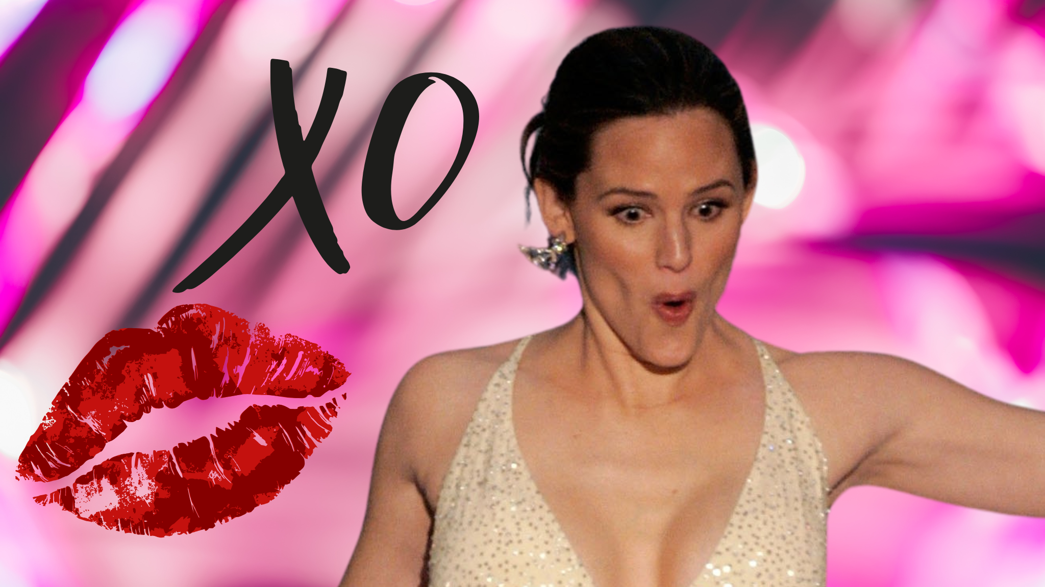 Jennifer Garner Shows Major PDA To Boyfriend In Rare Sighting
