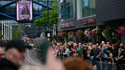 Thousands of Fans & Loved Ones Line Birmingham Streets for Beloved Ozzy Osbourne’s Final Farewell