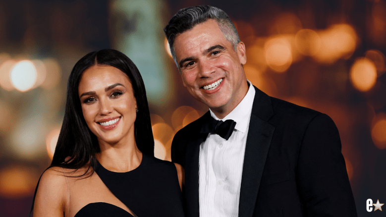 US actress Jessica Alba (L) and Cash Warren