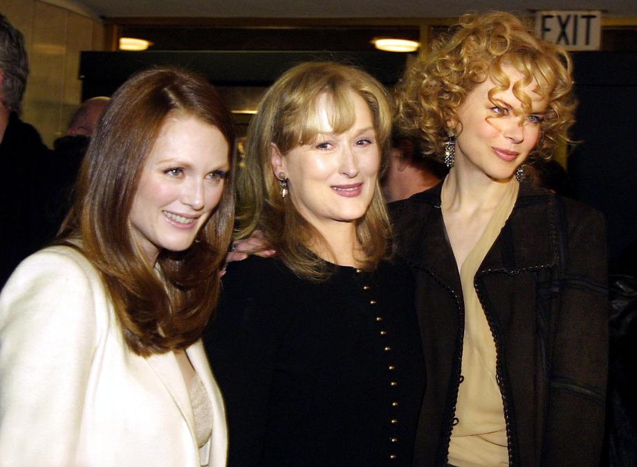 LOS ANGELES, UNITED STATES:  Cast members (L to R) Julianne Moore, Meryl Streep and Nicole Kidman pose for a group portrait
