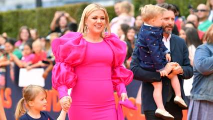 A Look at Kelly Clarkson’s History With Her Ex as She Steps up While He’s Ill