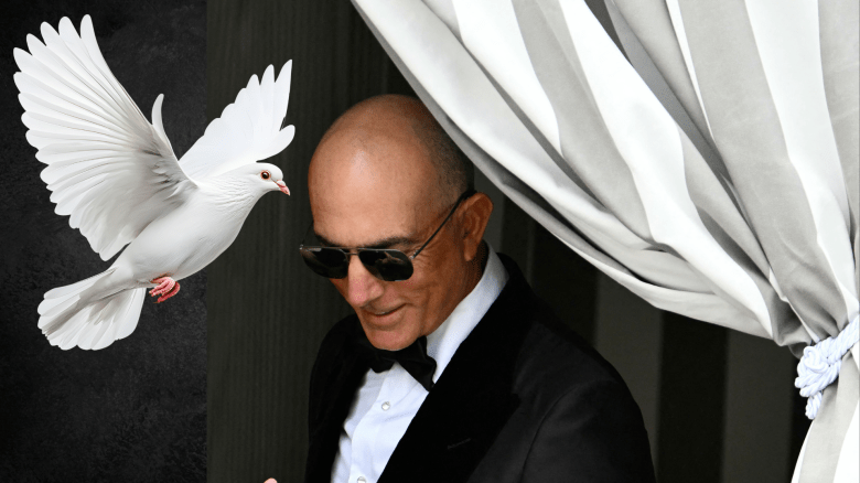 Jeff Bezos mother died
