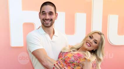 ‘DWTS’ Partners Elaine Hendrix & Alan Bersten Tease ‘Phenomenal’ First Dance