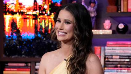 ‘The Valley’ Star Nia Sanchez Shares Adorable Behind-the-Scenes as Twin Daughters Go to Work on CBS Sitcom