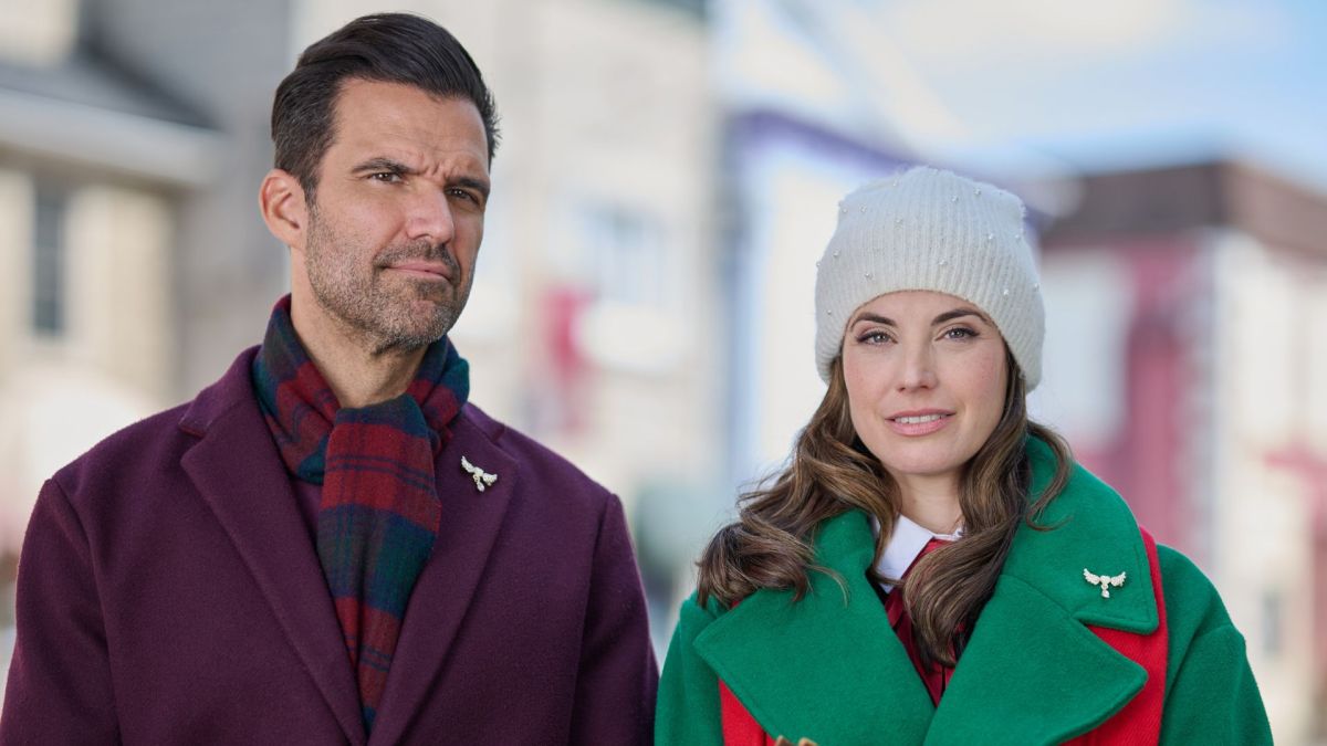 Benjamin Ayres, Meghan Ory