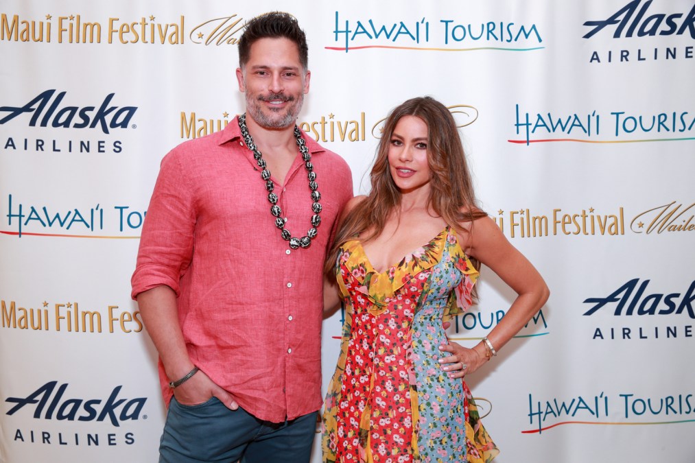 Joe Manganiello (L) and Sofia Vergara