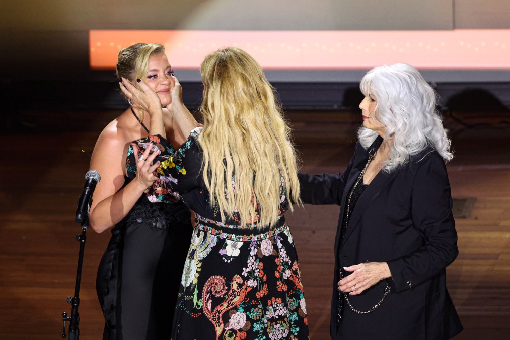 Lauren Alaina, Trisha Yearwood, and Emmylou Harris