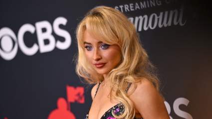 Sabrina Carpenter Makes Her Grand Ole Opry Debut in a Very Special Dress