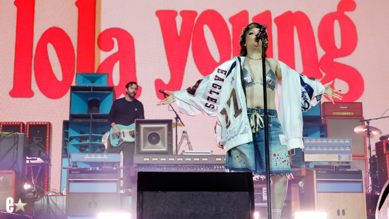 Lola Young Cancels All Upcoming Shows After Collapsing Onstage