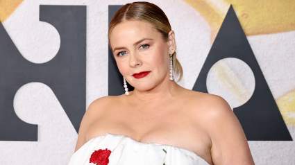 Alicia Silverstone Gets Emotional Reflecting on Her Late Mother’s ‘Clueless’ Cameo