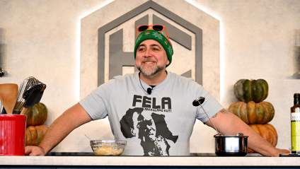 Popular TV Chef to Unveil Six-Foot ‘World’s Biggest’ Holiday Cookie