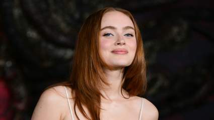 Sadie Sink Slays Midriff-Baring Bralette at ‘Stranger Things’ Premiere: PHOTOS