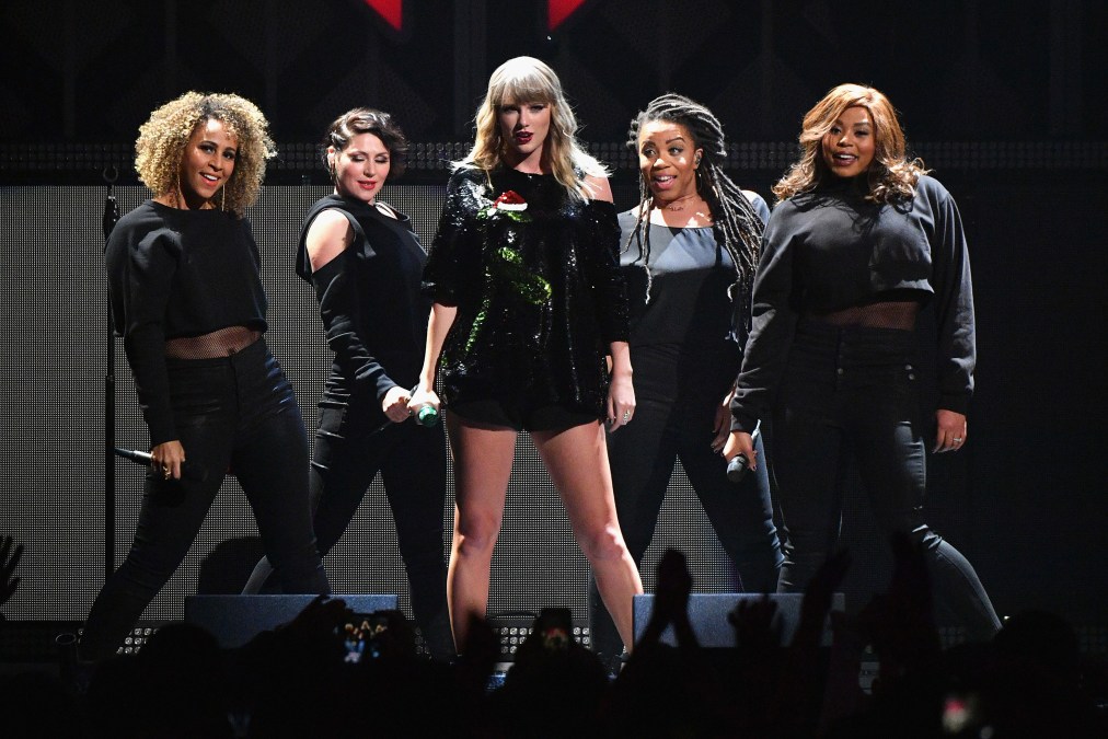 Taylor Swift Jingle Ball 2017