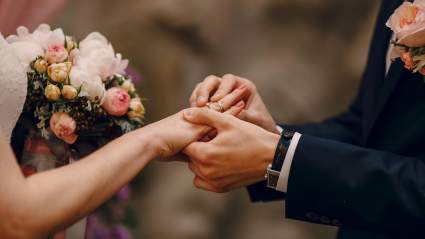 ‘Young & the Restless’ Star Marries Longtime Love in ‘Funky’ Wedding