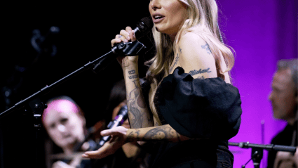 Beloved Pop Singer Ends Her Marriage & Starts New Chapter