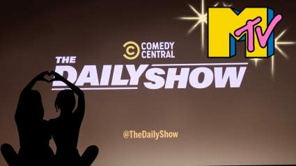 MTV Comedy & Hallmark Stars Reunite on ‘The Daily Show’