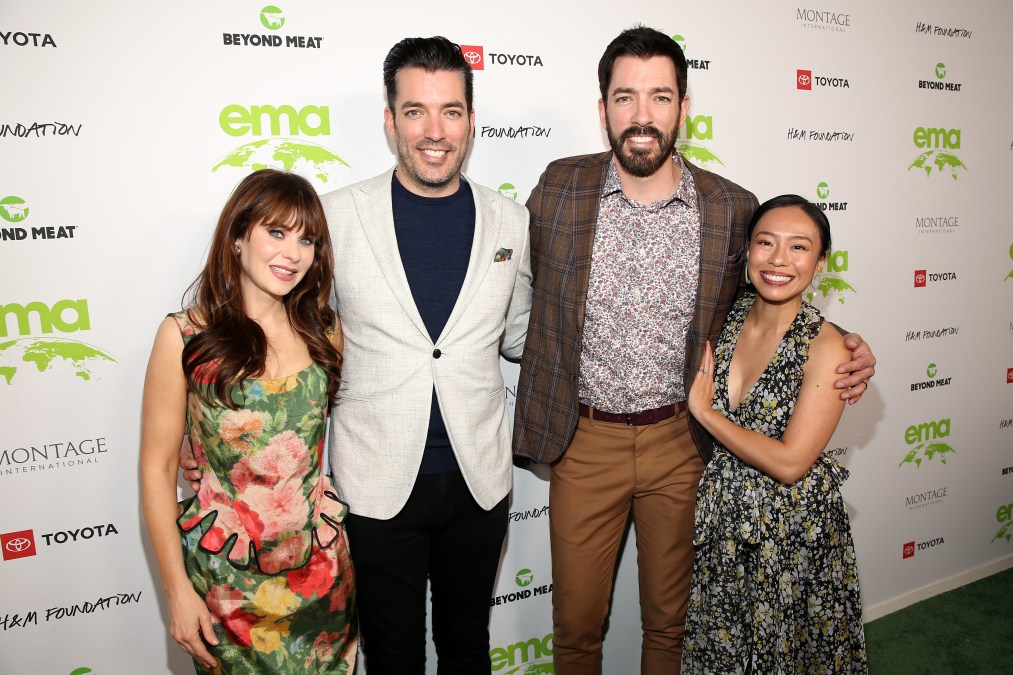 Zooey Deschanel, Jonathan Scott, Drew Scott, and Linda Phan