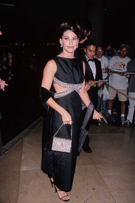 Gina Gershon