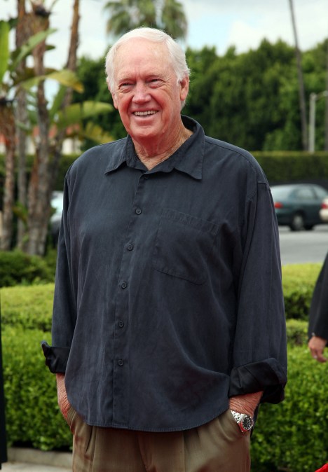 Ronny Cox.