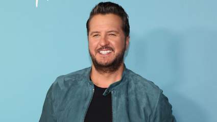 Luke Bryan Enlists Country Music Superstar to Hilariously Prank ‘American Idol’ Contestants [VIDEO]
