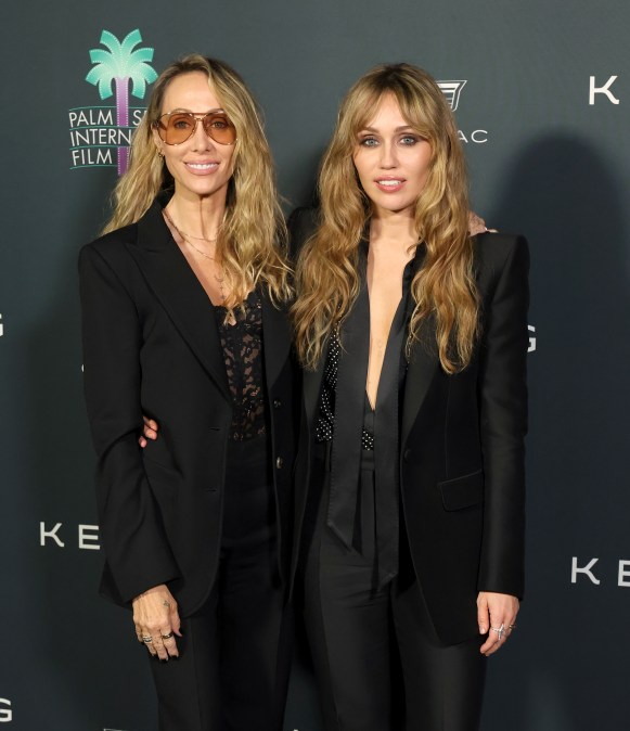 Miley Cyrus and Tish Cyrus at the photos at the 37th Annual Palm Springs International Film Festival Film Awards