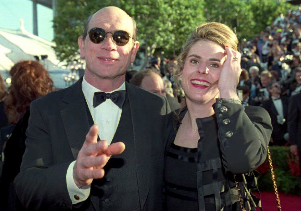 Tommy Lee Jones and his second wife Kimberly smiling