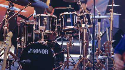 Beloved ’80s Band Announces New Member After Drummer’s Exit