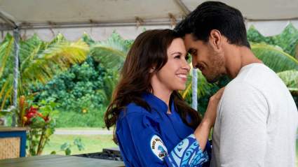Ready for Romance? Today’s Hallmark Channel Movie Schedule (Mar. 23): ‘Two Tickets to Paradise’ & More